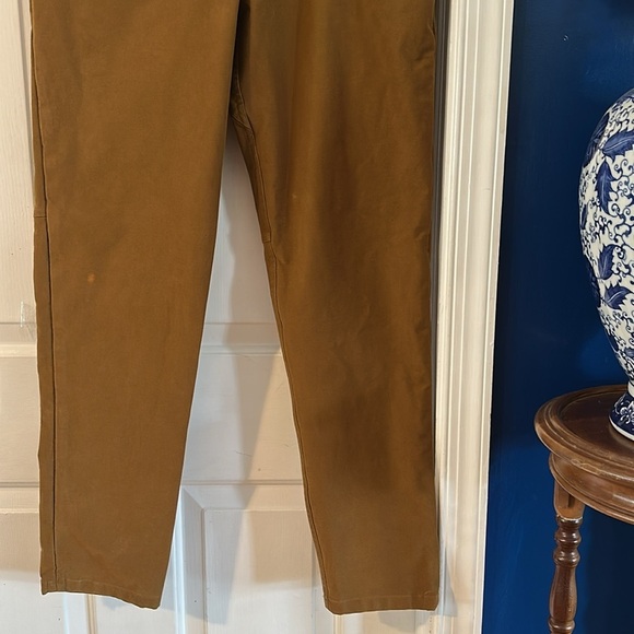 Men’s Lululemon Slim-Tapered Smooth Twill Trouser in Bold Beige Size 34 - Picture 3 of 8